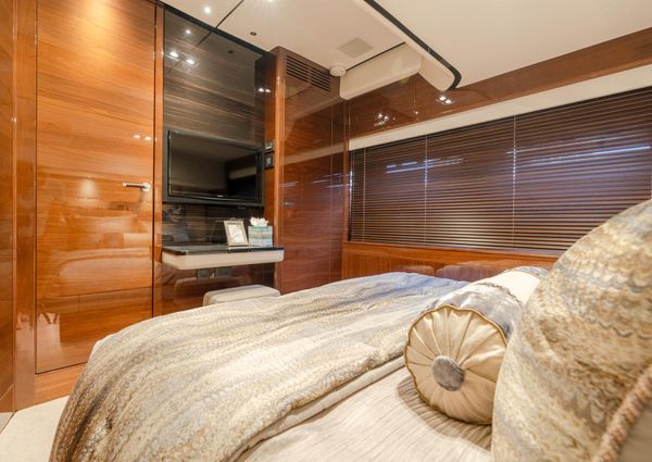 Princess Yachts Flybridge 75 image