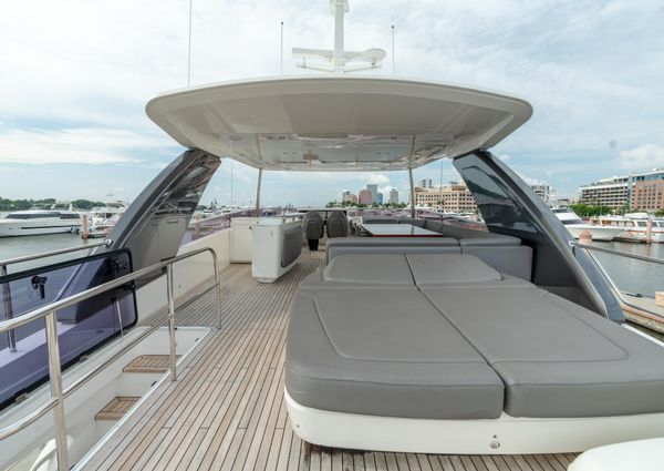 Princess Yachts Flybridge 75 image