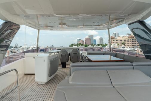 Princess Flybridge 75 image