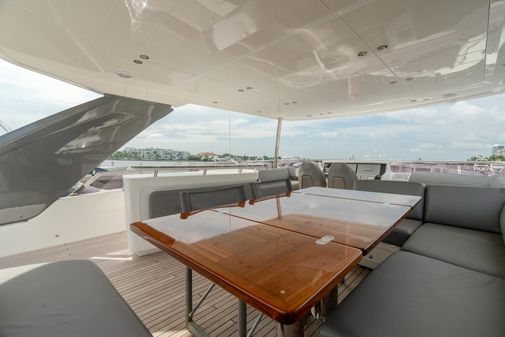 Princess Yachts Flybridge 75 image