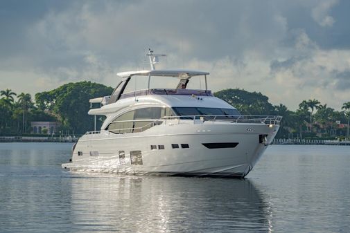 Princess Flybridge 75 image