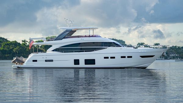 Princess Yachts Flybridge 75 