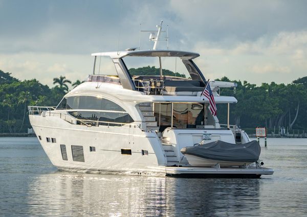 Princess Flybridge 75 image