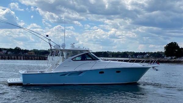 Tiara Yachts 43 Open 