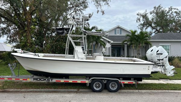 C-Hawk 25 Center Console 