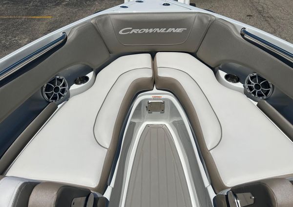 Crownline 220-SS image