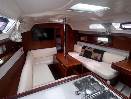 Beneteau 34 image