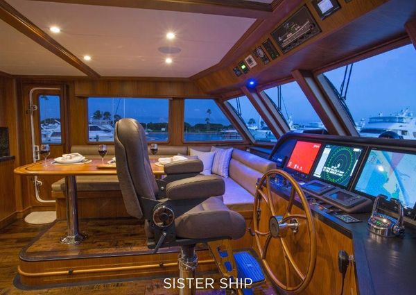 Outer-reef-yachts 820-CPMY image