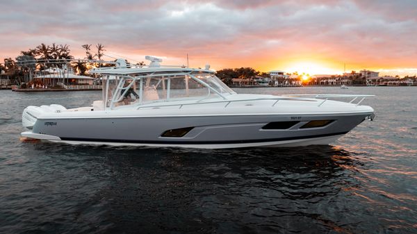 Intrepid 409 Valor