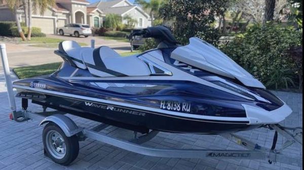 Yamaha WaveRunner VX Cruiser 