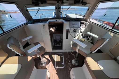 Parker 2520 XLD Sport Cabin image