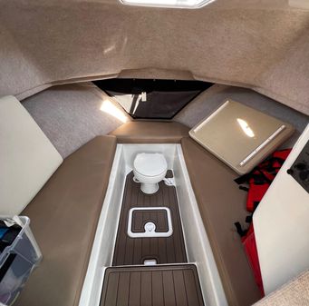 Parker 2520-XLD-SPORT-CABIN image