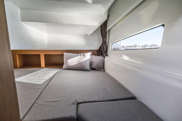 Beneteau ANTARES-9 image