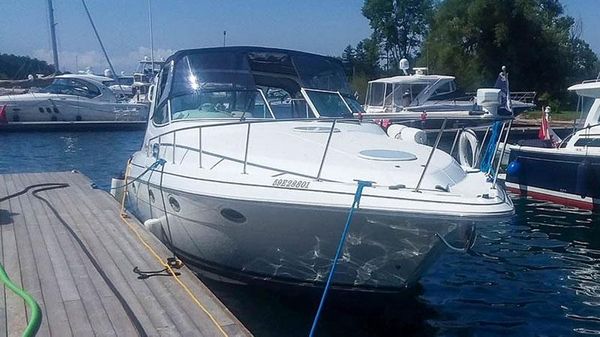 Cruisers Yachts 3375 Express
