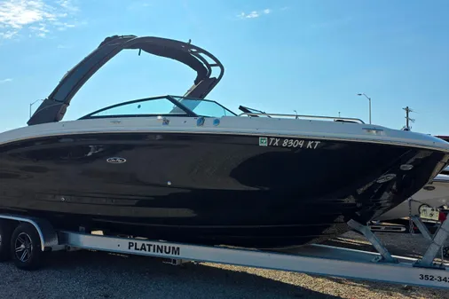 Sea Ray SDX 290 image