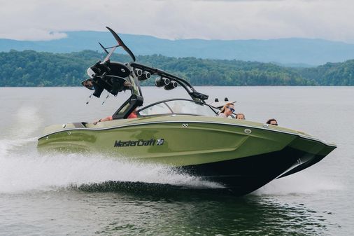 Mastercraft XT24 image