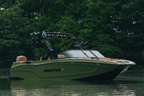 Mastercraft XT24 image