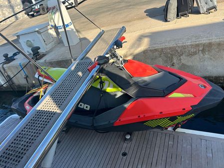 Sealine F450 image