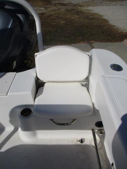 Robalo R200-CENTER-CONSOLE image