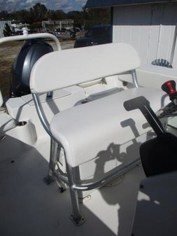 Robalo R200-CENTER-CONSOLE image