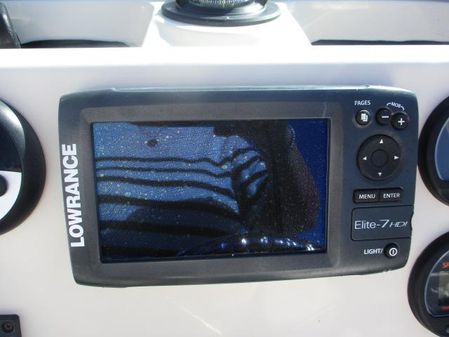 Robalo R200-CENTER-CONSOLE image