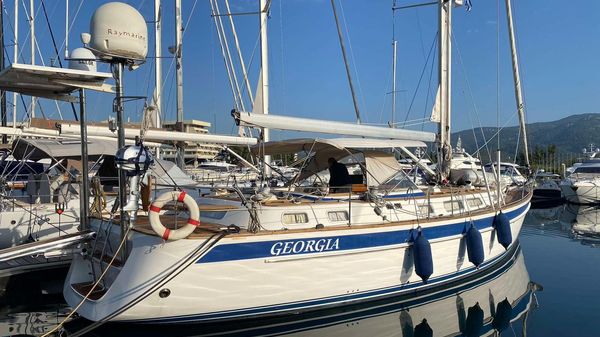 Hallberg-Rassy 48