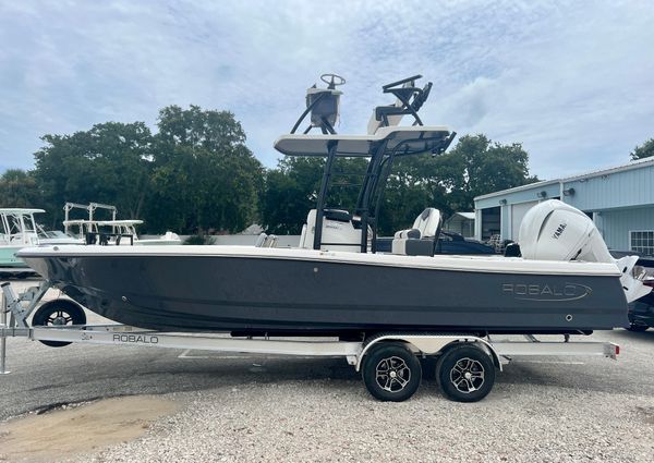 Robalo 246-CAYMAN-SD image