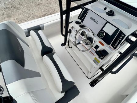 Robalo 246-CAYMAN-SD image