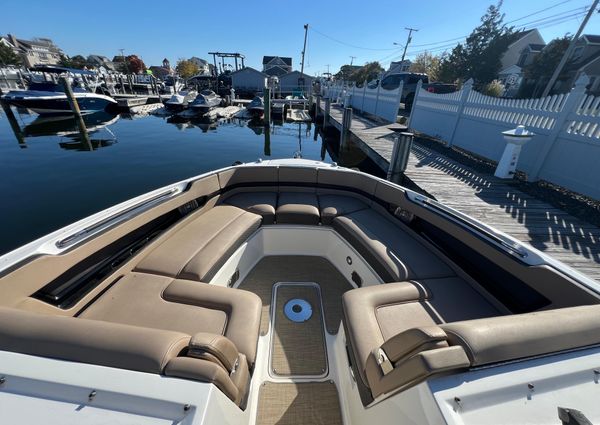 Sea Ray 310 SLX image