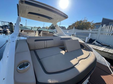 Sea Ray 310 SLX image