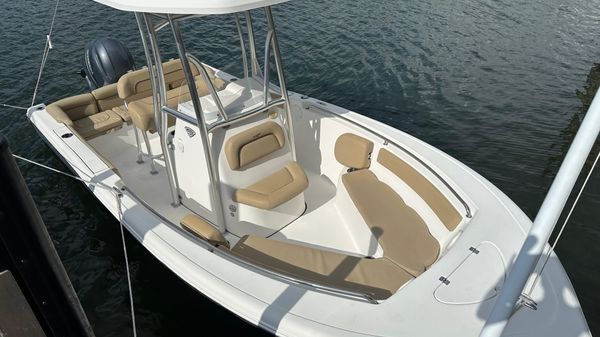 Tidewater 210 LXF 