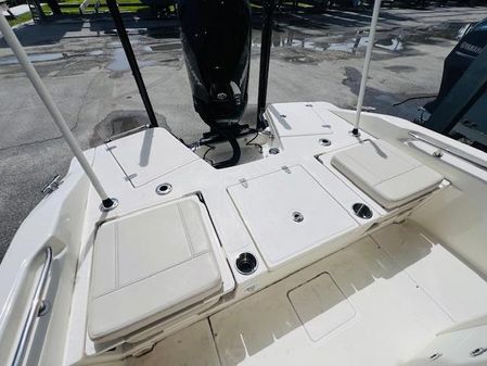 Boston Whaler 250 Dauntless image