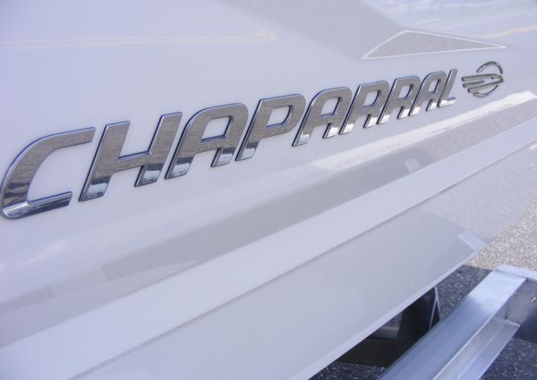 Chaparral 19-H2O-SPORT image