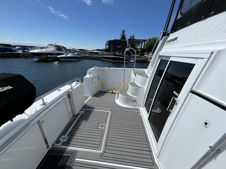 Carver 444 Cockpit Motor Yacht image