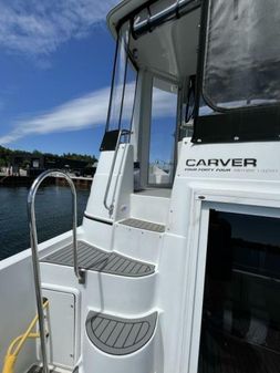 Carver 444 Cockpit Motor Yacht image