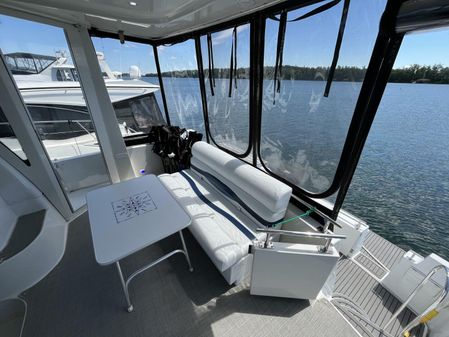 Carver 444 Cockpit Motor Yacht image