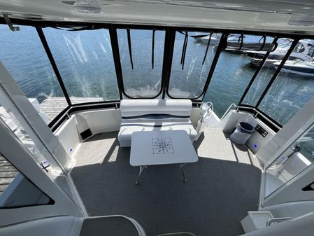 Carver 444 Cockpit Motor Yacht image