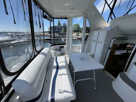 Carver 444 Cockpit Motor Yacht image