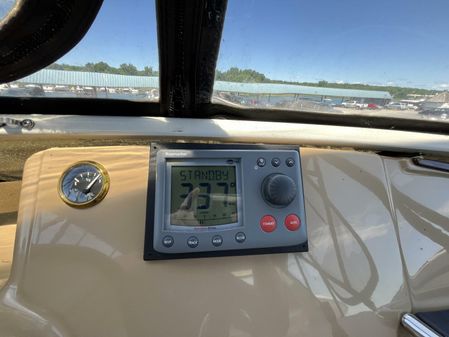 Carver 444 Cockpit Motor Yacht image