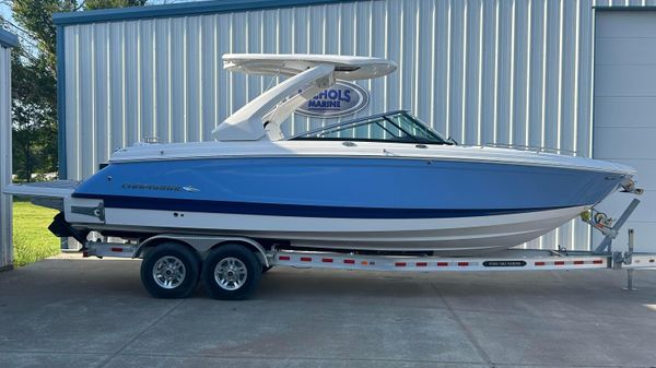Chaparral 30 Surf