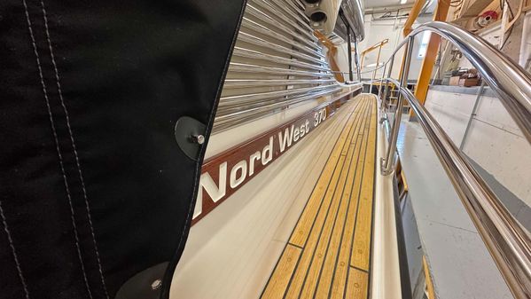 Nord West 370 Flybridge image