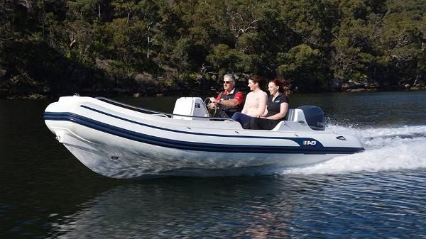 AB Inflatables Nautilus 17 DLX 