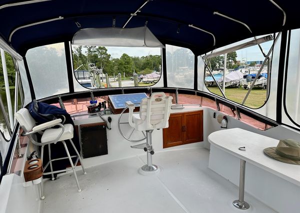 Sea Ranger 52 Cockpit MY image