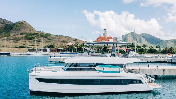 Fountaine Pajot MY 44