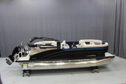 Harris Cruiser 210 image