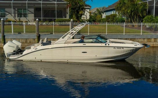 Sea Ray 29' image