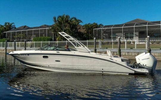 Sea Ray 29' image