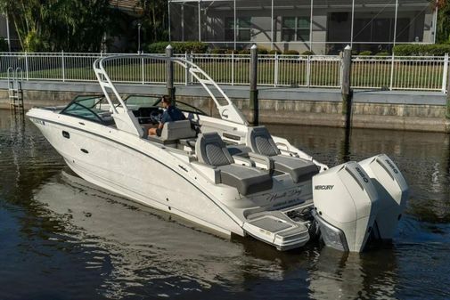 Sea Ray 29' image