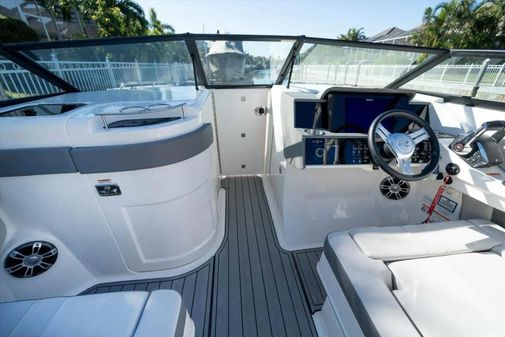 Sea Ray 29' image