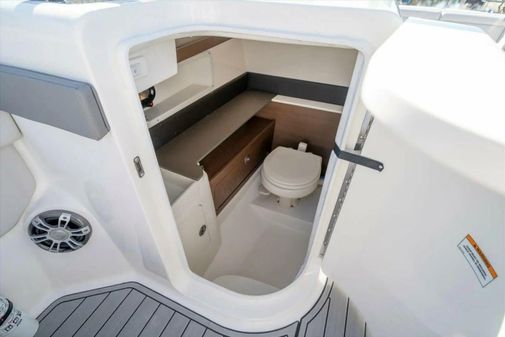 Sea Ray 29' image